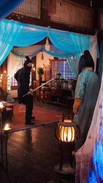 ข้ามเวลา ปฏิวัติหอนางโลม