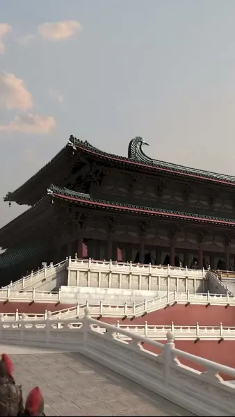 ข้ามเวลา ปฏิวัติหอนางโลม