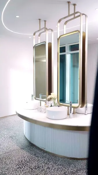 รอคุณตลอดเวลา