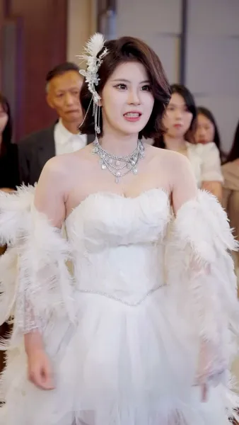 ผมไม่ใช่แค่หมอมหัศจรรย์ แต่ยังเป็นพระเจ้า