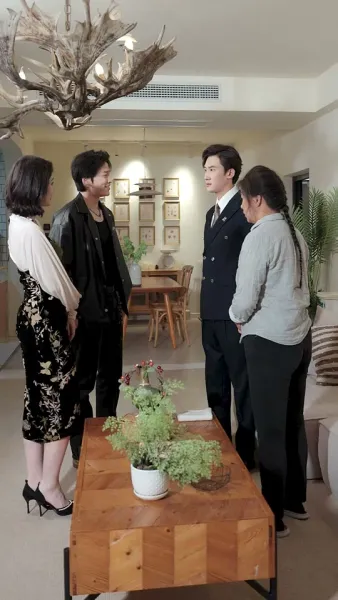 ผมไม่ใช่แค่หมอมหัศจรรย์ แต่ยังเป็นพระเจ้า