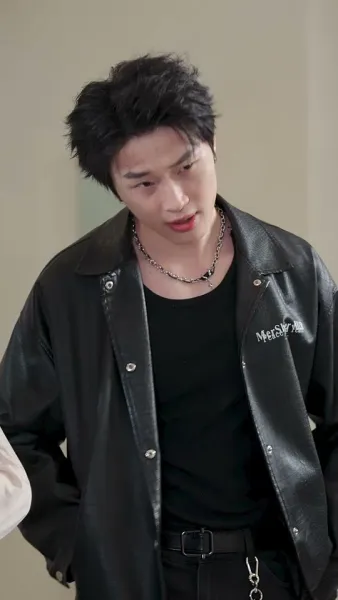 ผมไม่ใช่แค่หมอมหัศจรรย์ แต่ยังเป็นพระเจ้า