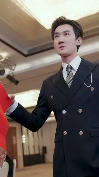 ผมไม่ใช่แค่หมอมหัศจรรย์ แต่ยังเป็นพระเจ้า