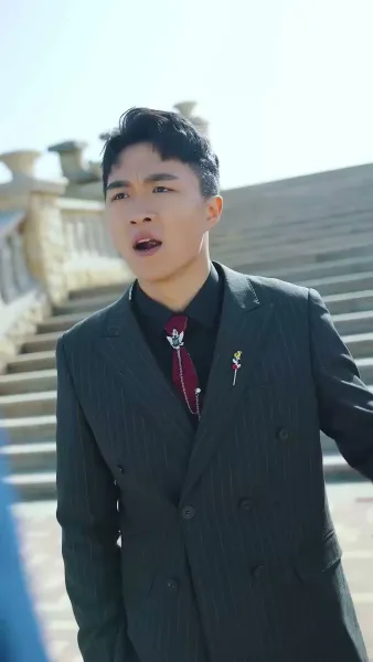 ฮีโร่ ที่ถูกดูหมิ่น(พากย์เสียง)