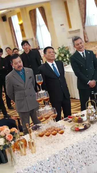 ฮีโร่ ที่ถูกดูหมิ่น(พากย์เสียง)