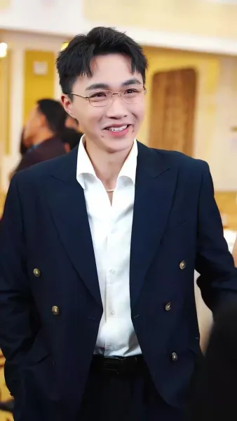 ฮีโร่ ที่ถูกดูหมิ่น(พากย์เสียง)