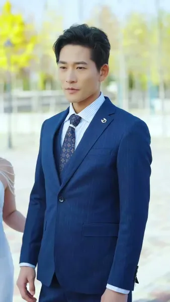 ฮีโร่ ที่ถูกดูหมิ่น(พากย์เสียง)