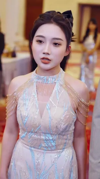 ฮีโร่ ที่ถูกดูหมิ่น(พากย์เสียง)