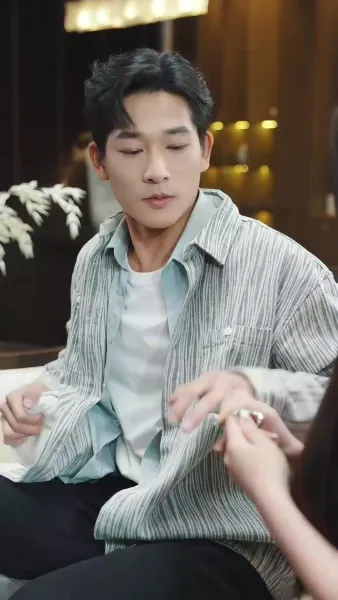 ฮีโร่ ที่ถูกดูหมิ่น(พากย์เสียง)