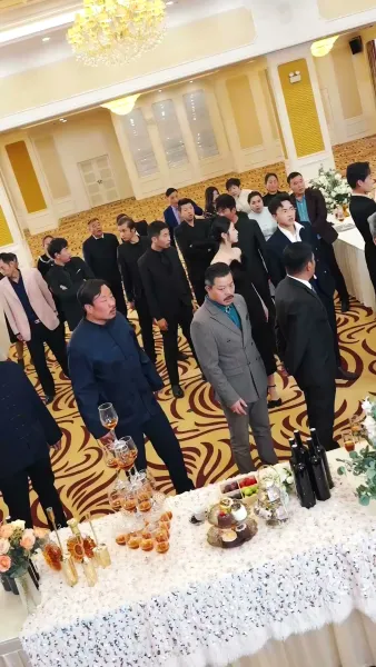 ฮีโร่ ที่ถูกดูหมิ่น(พากย์เสียง)