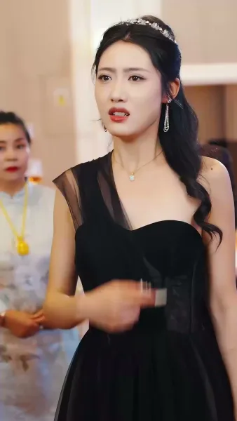 ฮีโร่ ที่ถูกดูหมิ่น(พากย์เสียง)