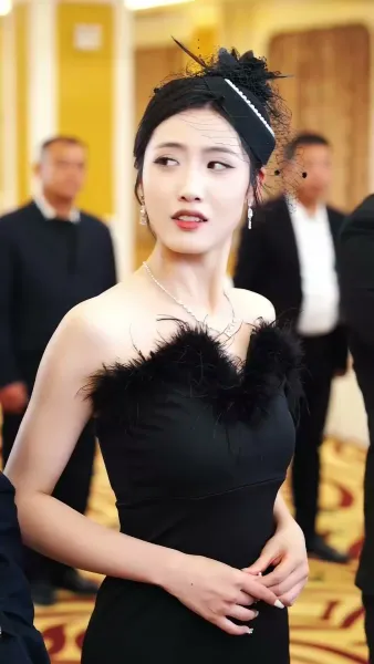 ฮีโร่ ที่ถูกดูหมิ่น(พากย์เสียง)