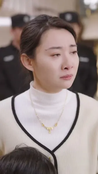 แม่สองหนี้