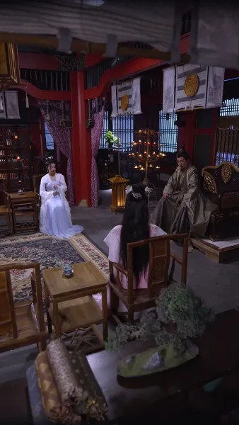 การแก้แค้นของสนมเอก