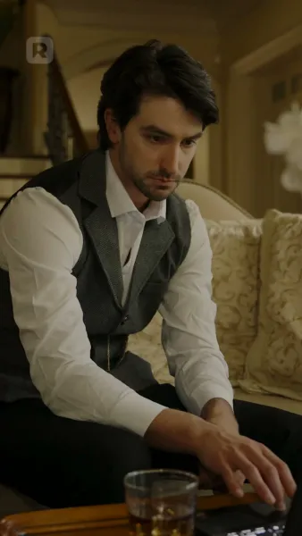 พันธนาการหัวใจในเงามืด