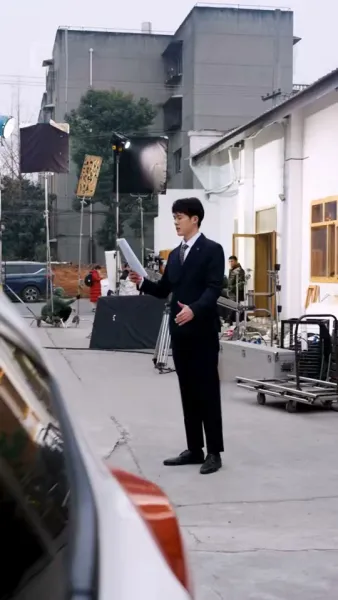 พี่ชายห้าคนใหญ่หลวง