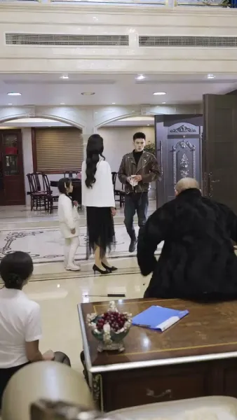 พ่อเลี้ยงฉลาดและไม่ยอมให้คนล้อเล่น