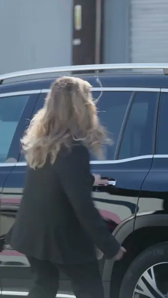 อุ้มรักหนีหัวใจ