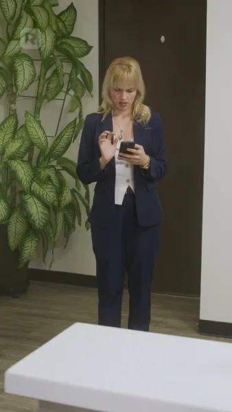 กอดกลางเงามืด