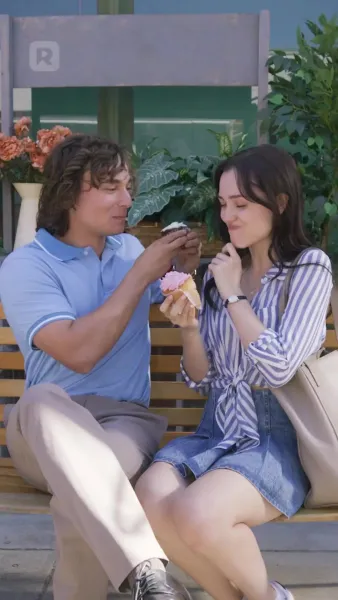 กอดกลางเงามืด