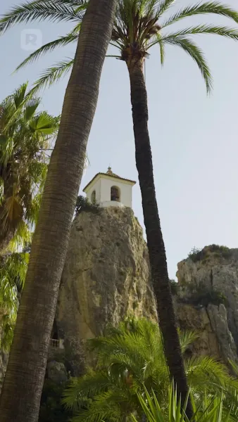 กอดกลางเงามืด