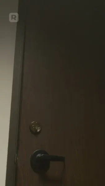 กอดกลางเงามืด