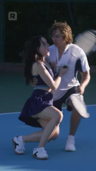 กอดกลางเงามืด