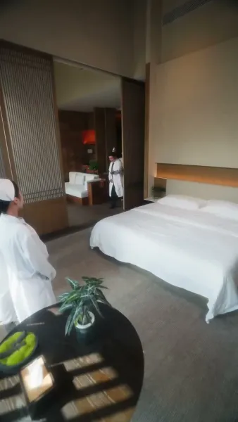 รักเก่าโรยรา รักใหม่ผลิใบ（ฉบับพากย์ ）