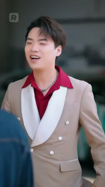 รักแรกพบ