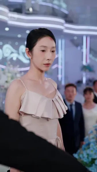 สามสิบปีของภรรยา จบลงที่วันวิวาห์ปลอม