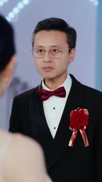 สามสิบปีของภรรยา จบลงที่วันวิวาห์ปลอม