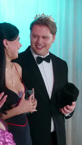 จากเหยื่อสู่ราชินี