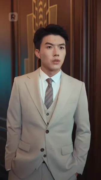 หลังหย่า ภรรยาเก่าดังทั่วเวิร์ล