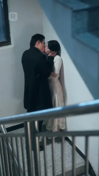 ถลำรักในโลกของเธอ