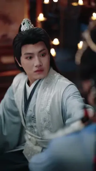 เมื่อระบบทรยศ เจ้าหญิงรุมล้อม