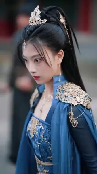 เมื่อระบบทรยศ เจ้าหญิงรุมล้อม