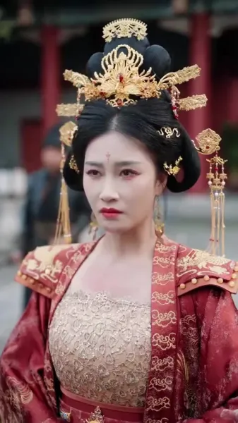 เมื่อระบบทรยศ เจ้าหญิงรุมล้อม