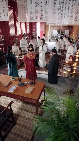 เมื่อระบบทรยศ เจ้าหญิงรุมล้อม