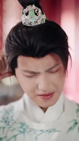 เมื่อระบบทรยศ เจ้าหญิงรุมล้อม