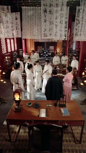 เมื่อระบบทรยศ เจ้าหญิงรุมล้อม