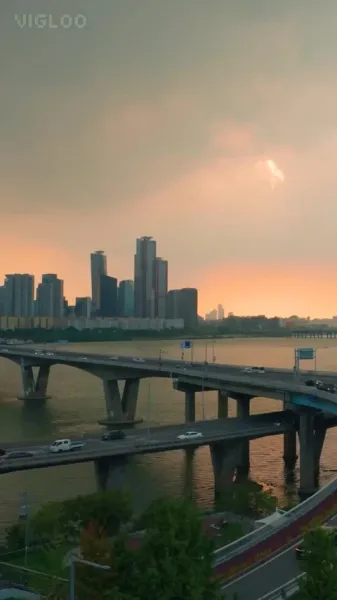 ใครคือ X ผู้โหดร้าย