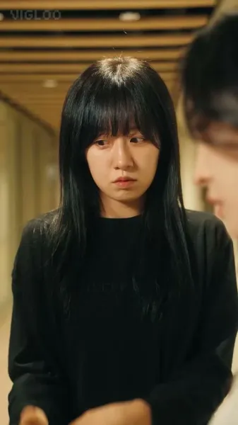 ใครคือ X ผู้โหดร้าย