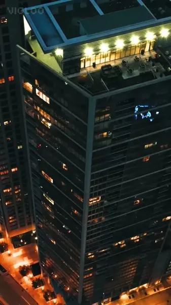 ใครคือ X ผู้โหดร้าย