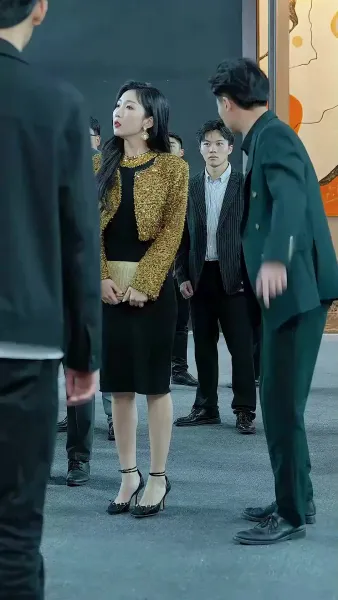 ทายาทเศรษฐีคืนบัลลังก์(พากย์ไทย) 