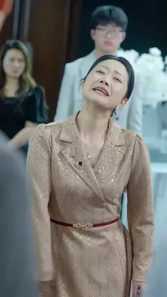 ทายาทเศรษฐีคืนบัลลังก์(พากย์ไทย) 