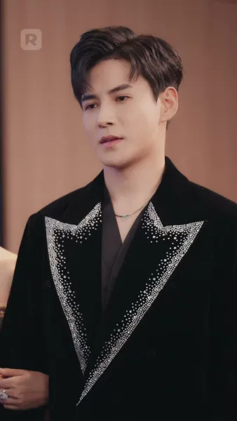 หวนคืนสู่วันคืนอันรุ่งโรจน์ดุจดวงดาว