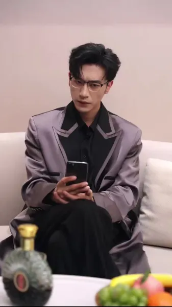 เลขาตัวป่วน กวนใจประธานสุดหล่อ