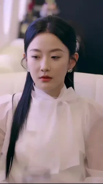 เลขาตัวป่วน กวนใจประธานสุดหล่อ