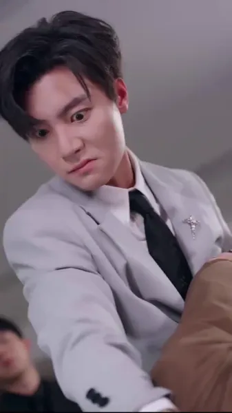 เลขาตัวป่วน กวนใจประธานสุดหล่อ