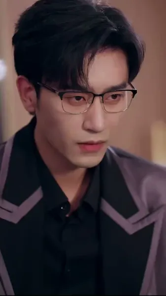 เลขาตัวป่วน กวนใจประธานสุดหล่อ